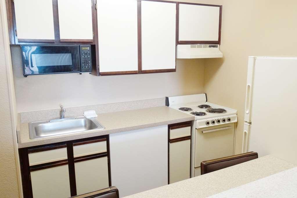 Extended Stay America Select Suites - Des Moines - West Des Moines Clive Room photo